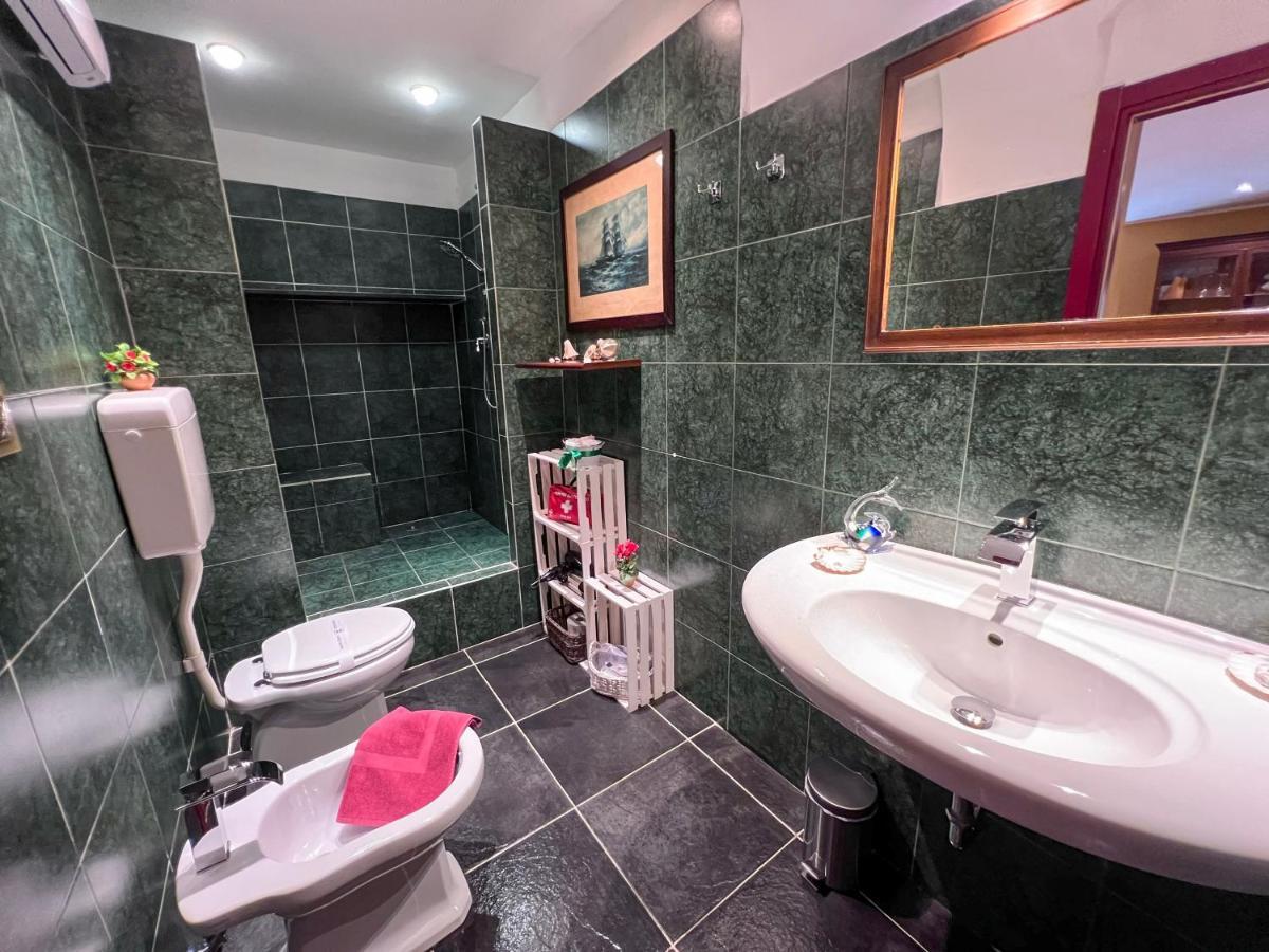 Loft Di Charme In Centro Genova Apartment ภายนอก รูปภาพ